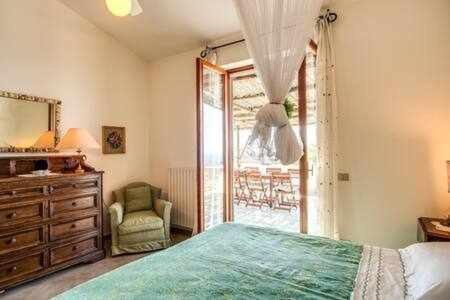 Gocce Villas - Sunshine Villa Масса-Лубренсе Экстерьер фото